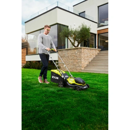 фото бесщеточная газонокосилка ryobi ry18lmx37a-150
